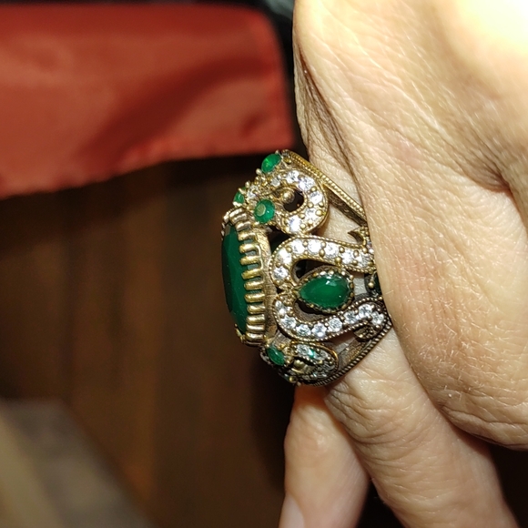 Mew Emerald Turkish Ring SIZE 8 - Picture 4 of 8